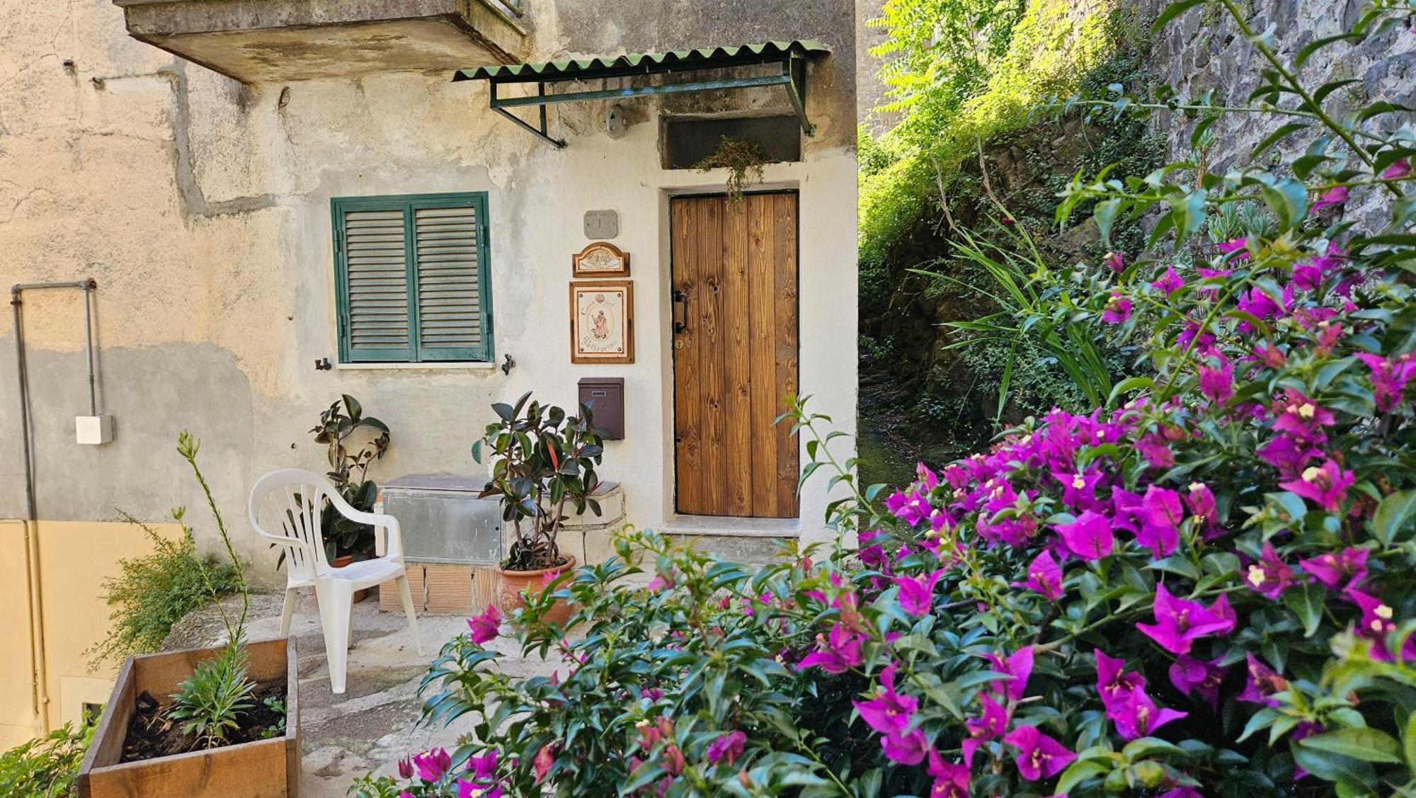 Appartamento Nel Borgo - Casa Del Pellegrino Sulla Via Francigena Aulla Ngoại thất bức ảnh